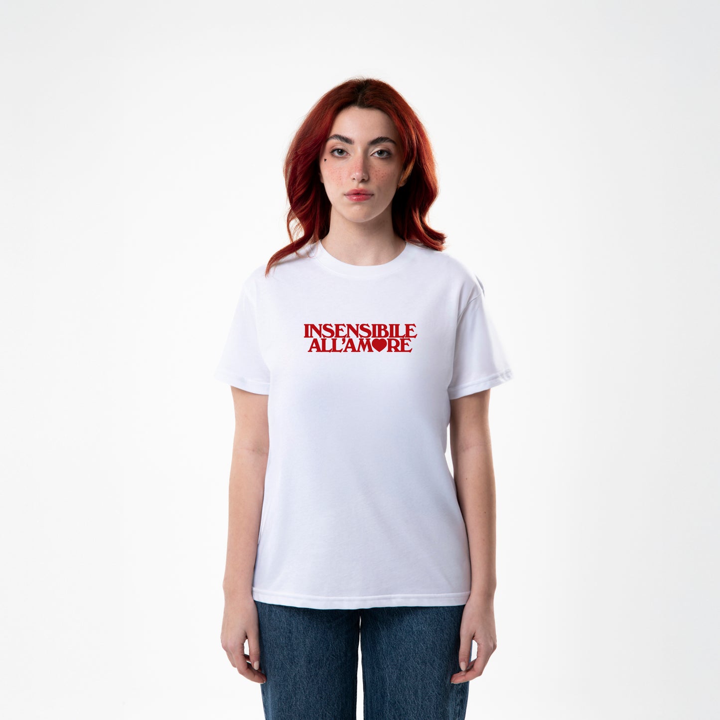 T-shirt "Insensibile all'amore"