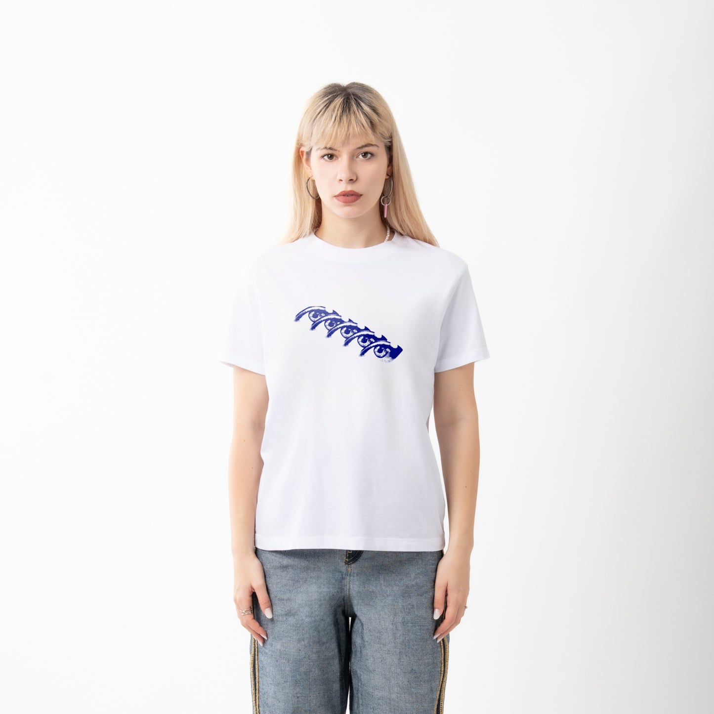 "Eyes don't lie" T-shirt